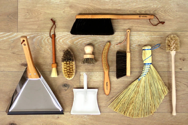 OUTDOOR BRUSHES