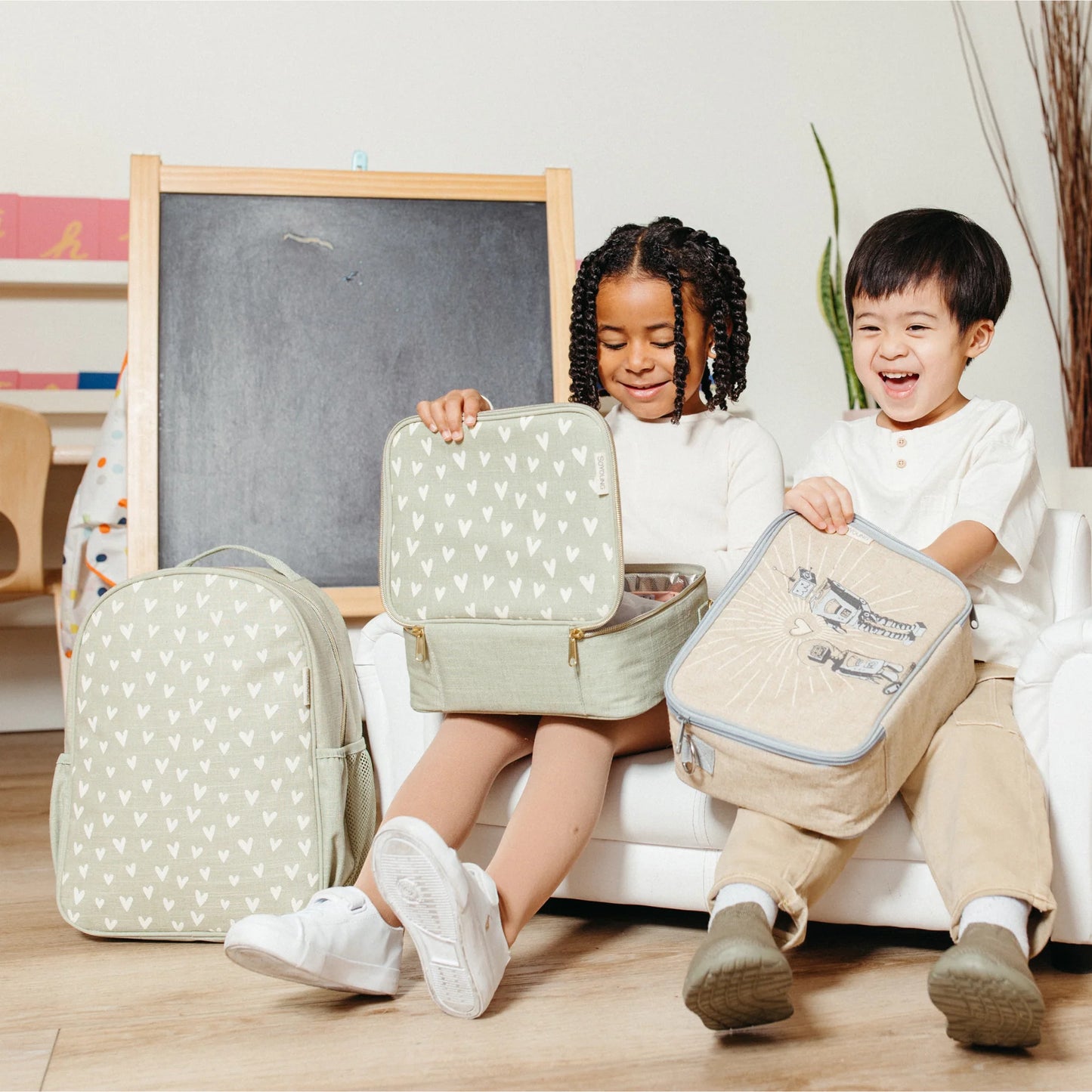 Kids Linen Lunch Box Little Hearts Sage by SoYoung