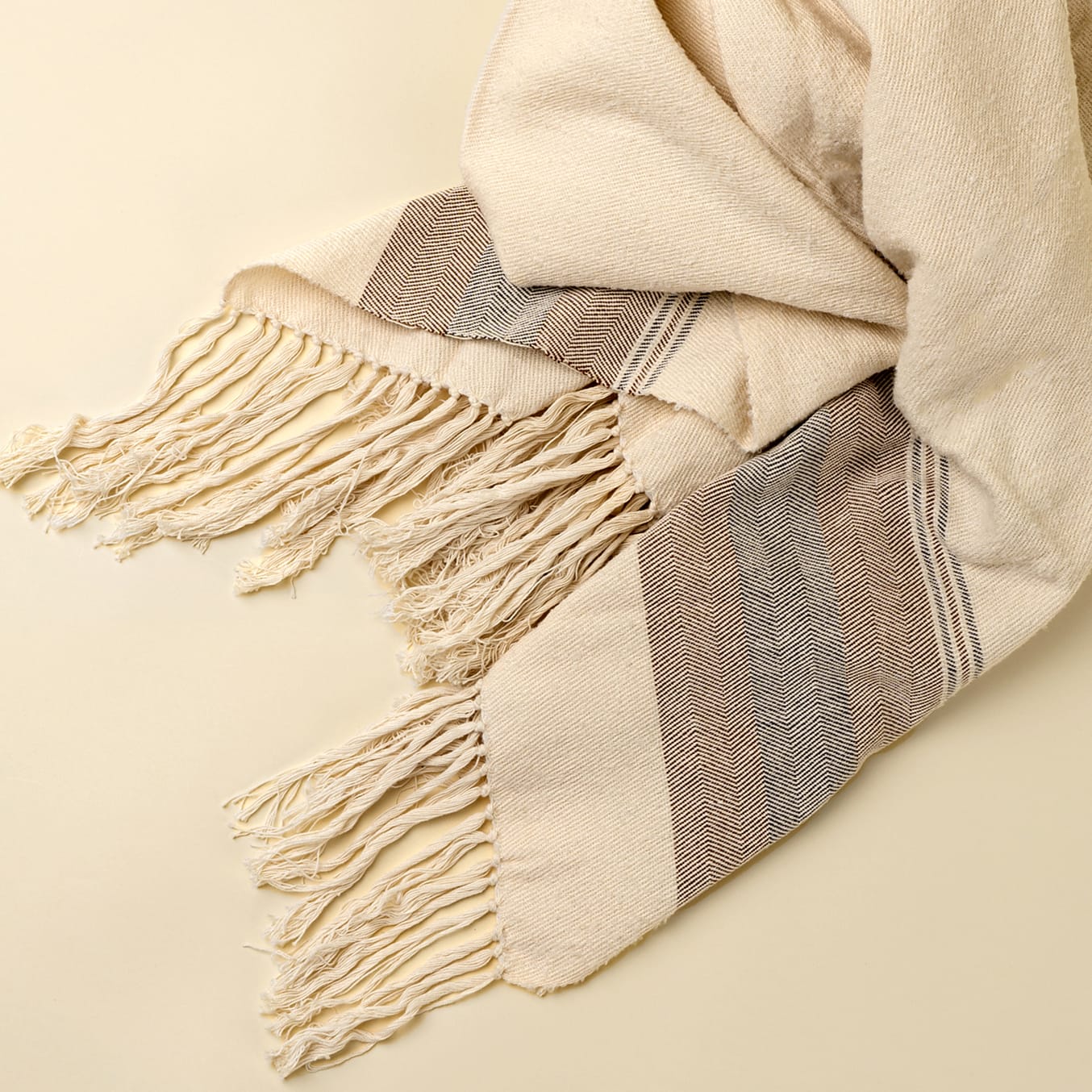 Nora Handloom Throw | prettycleanshop