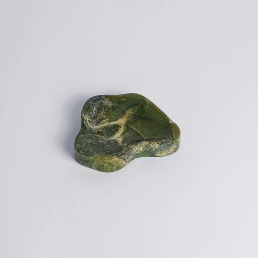 Gemstone Catchall โ Green Serpentine 4"