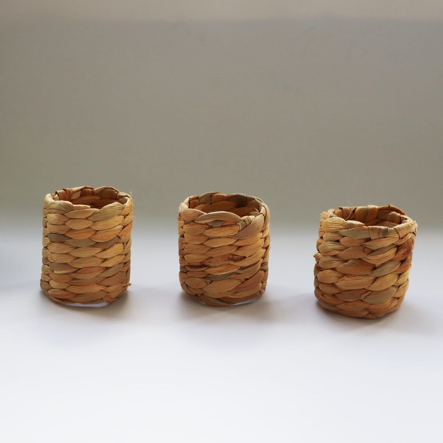 Handmade Rattan Napkin Rings | prettycleanshop