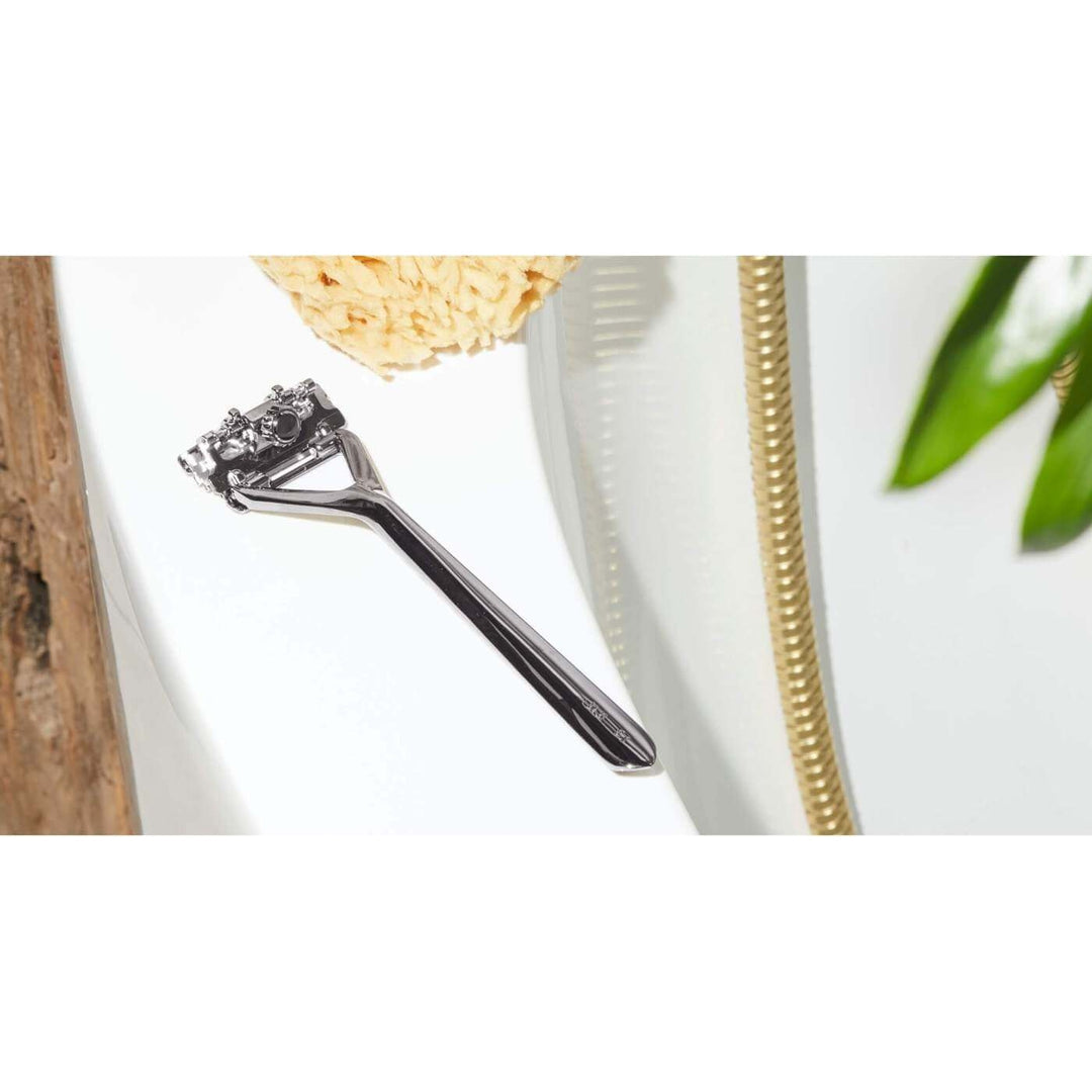Leaf Shave Razor with Pivoting Head