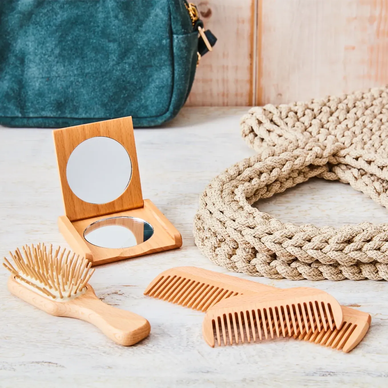 Pocket Hairbrush with Wooden Pegs | prettycleanshop