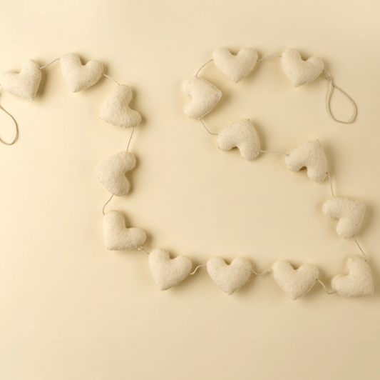 Felt Garland | prettycleanshop
