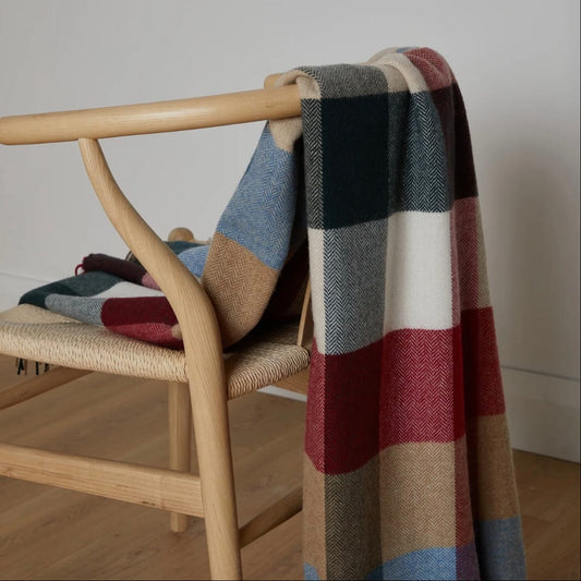 Woodland Avenue Lambswool Throw