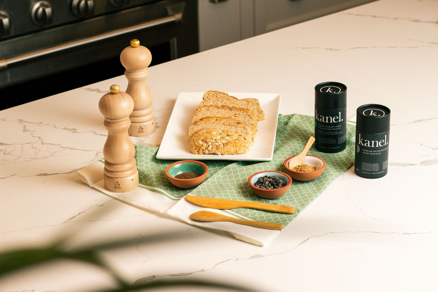 sustainable dining and entertaining