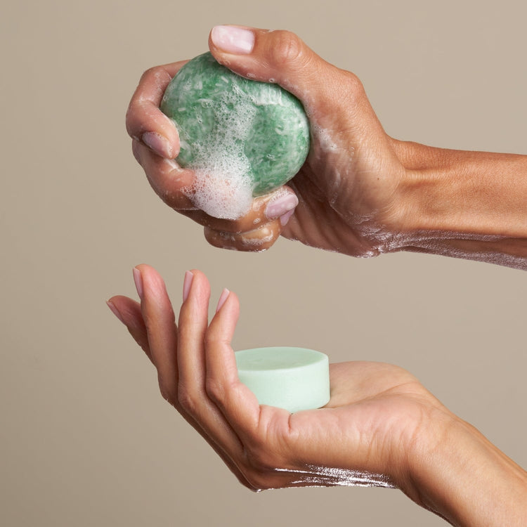 The Stimulator Thickening Shampoo Bar | prettycleanshop