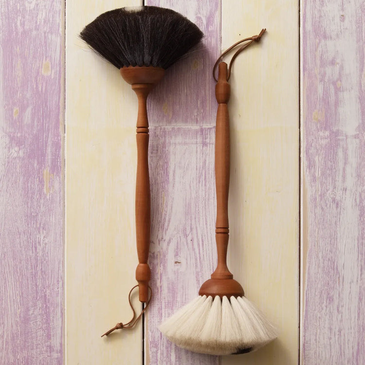 Redecker brushes for dusting plascti-free