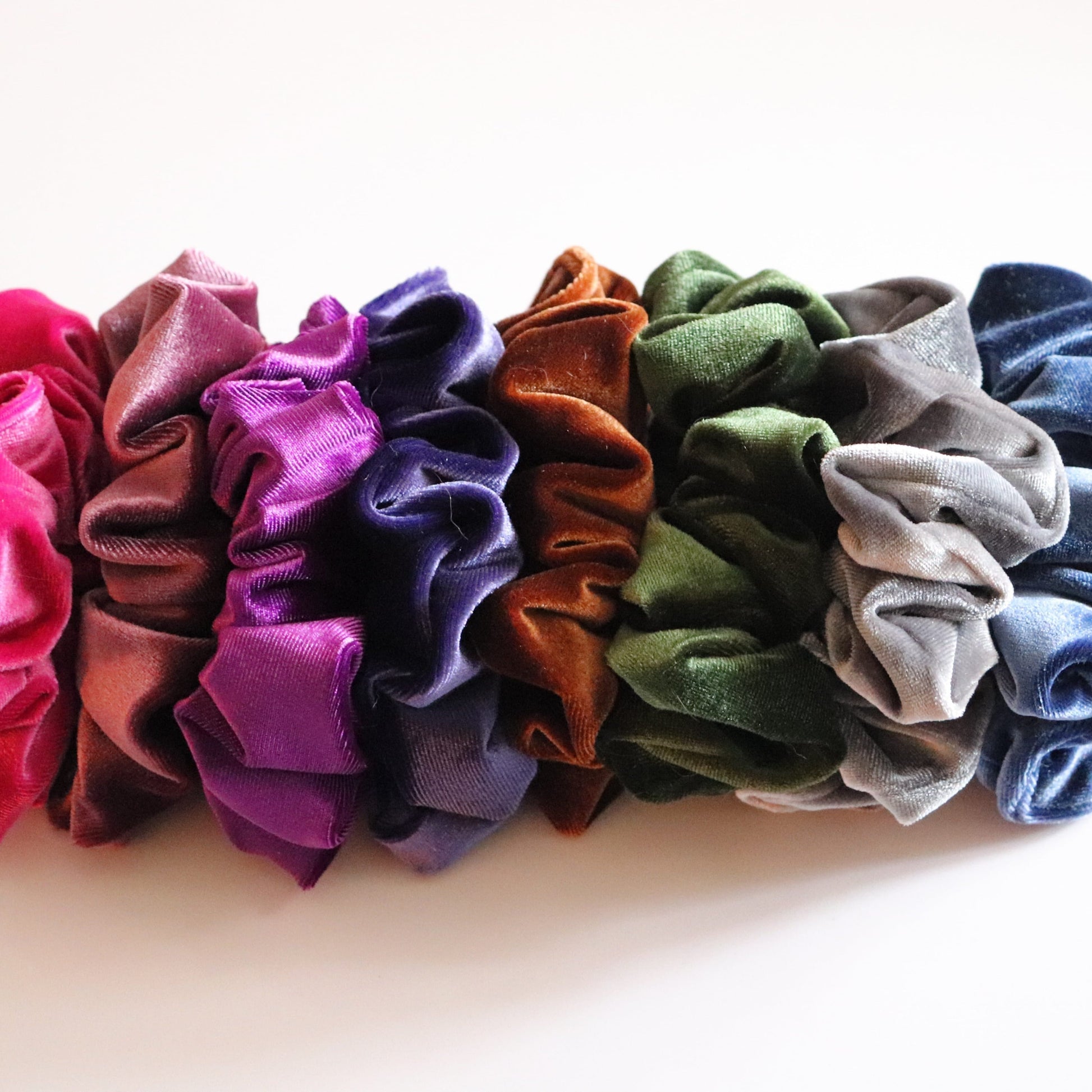 Scrunchies - Velvet | prettycleanshop