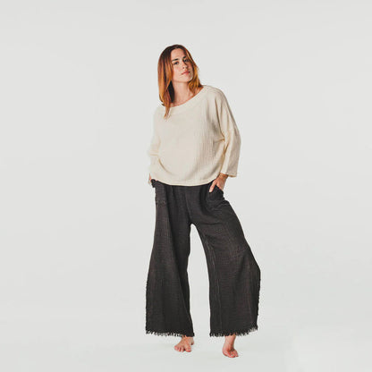 Crinkle Long-Sleeve Boat Top - One Size in Black by Pokoloko