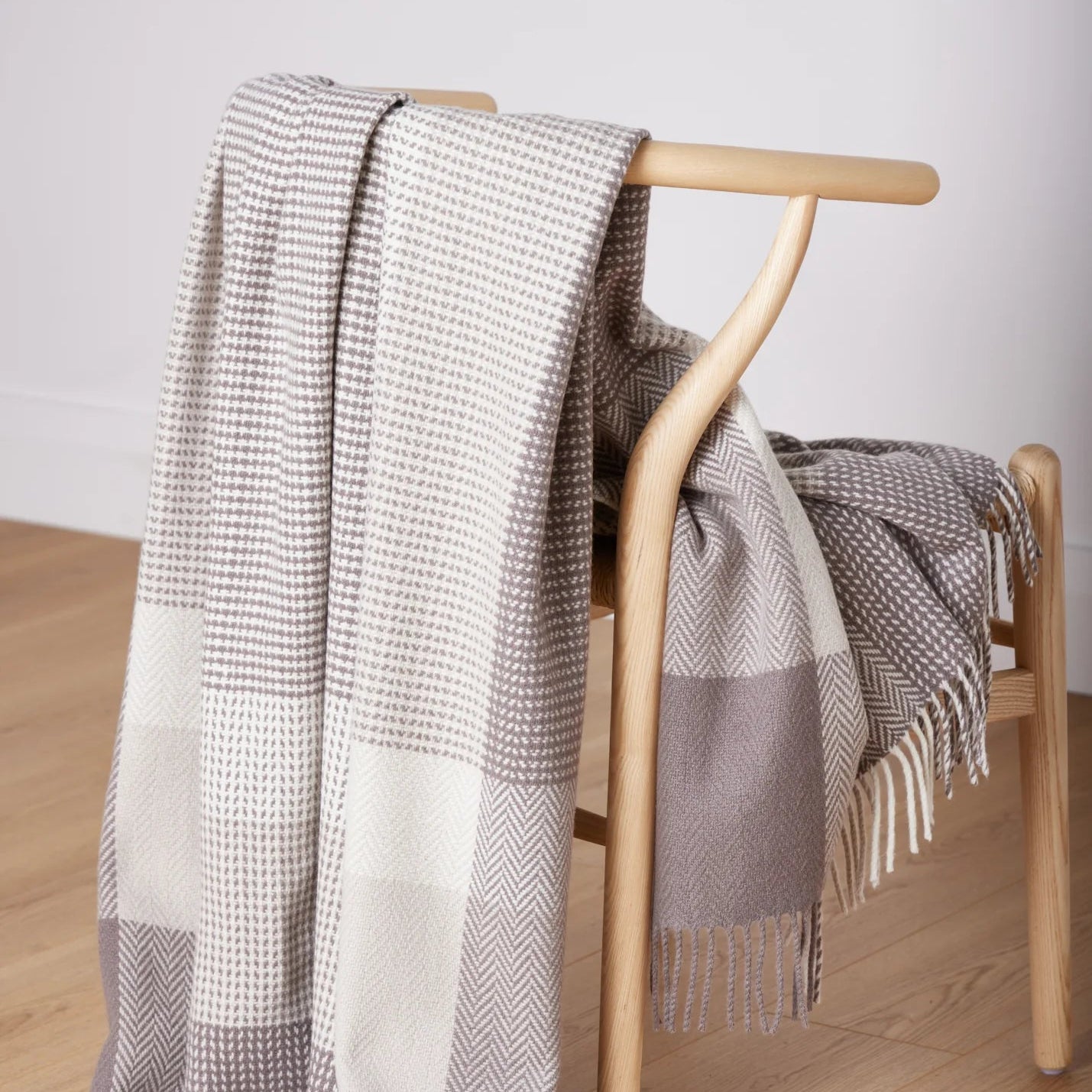 Dun Briste Cashmere/Wool Throw
