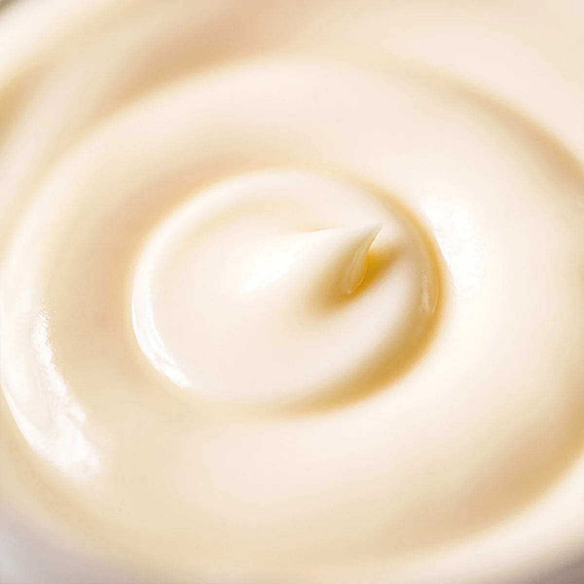 Illuminate Body Cream by Wildcraft - Frankincense and Geranium