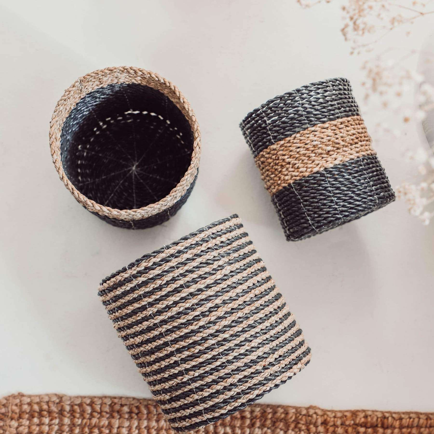 Seagrass Plant Baskets - Black/Natural