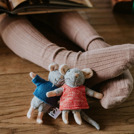 Julia Plush - Sam & Julia
