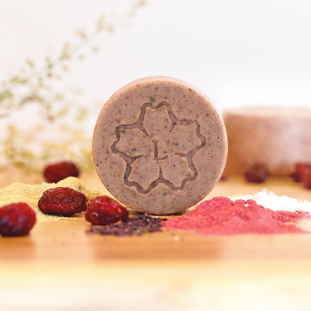 Facial Cleansing Bar - Cranberry & Seaweed for Combination Skin by Liliblanc face cleanser Liliblanc Prettycleanshop